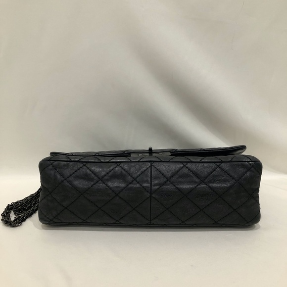 【60MK】Chanel Black Hardware Reissue Bag Sku# 82981 (Gently Used) - Picture 5 of 12